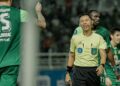 Persebaya Kritik Kepemimpinan Wasit dan VAR
